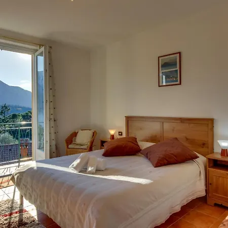 Casa Cloe Apartment Mezzegra